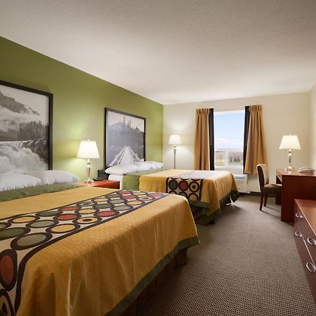 ซูเปอร์ 8 บาย วินด์แฮม เชอร์วูด พาร์ค/เอ็ดมันตัน แอเรีย Hotel ภายนอก รูปภาพ