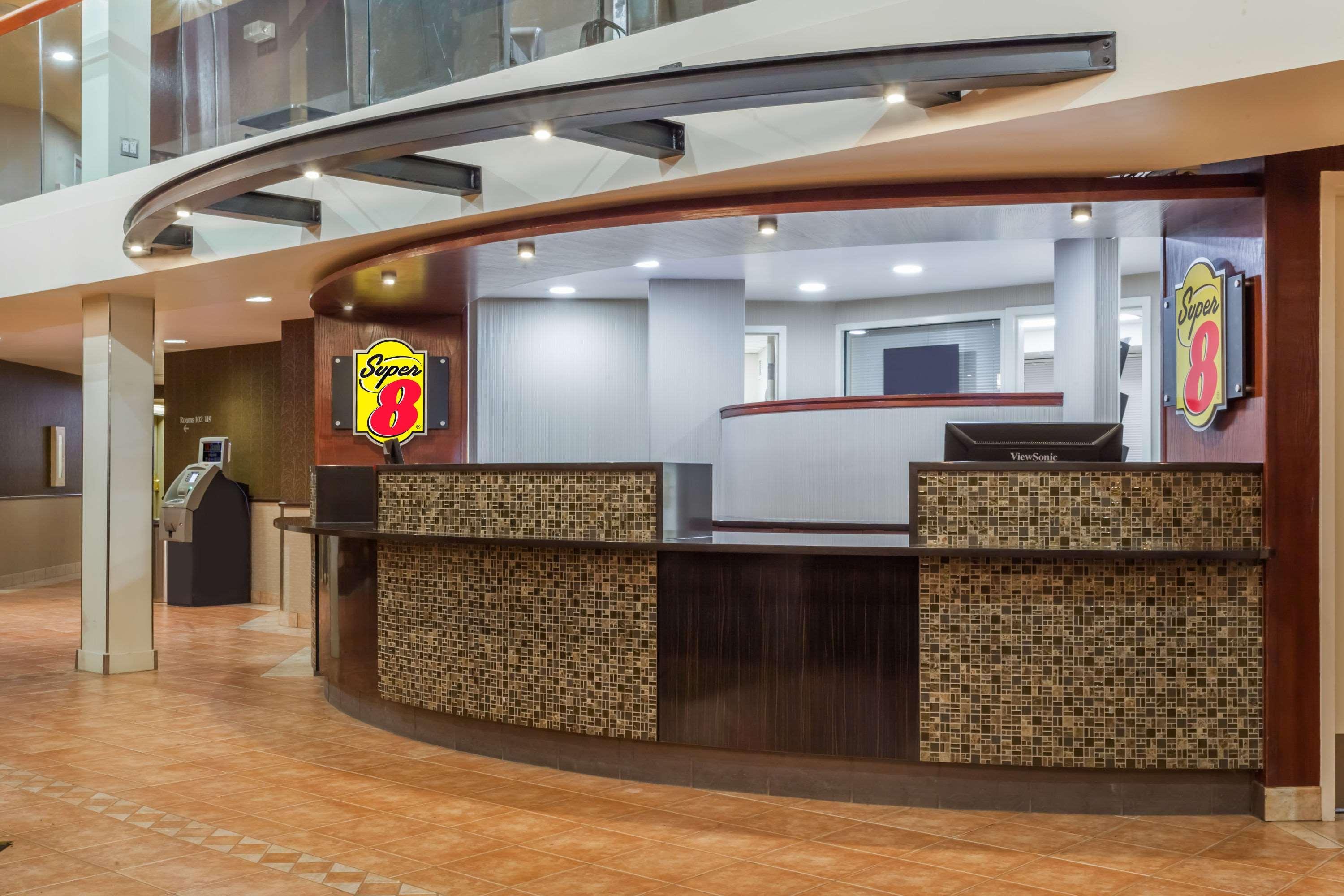 ซูเปอร์ 8 บาย วินด์แฮม เชอร์วูด พาร์ค/เอ็ดมันตัน แอเรีย Hotel ภายนอก รูปภาพ