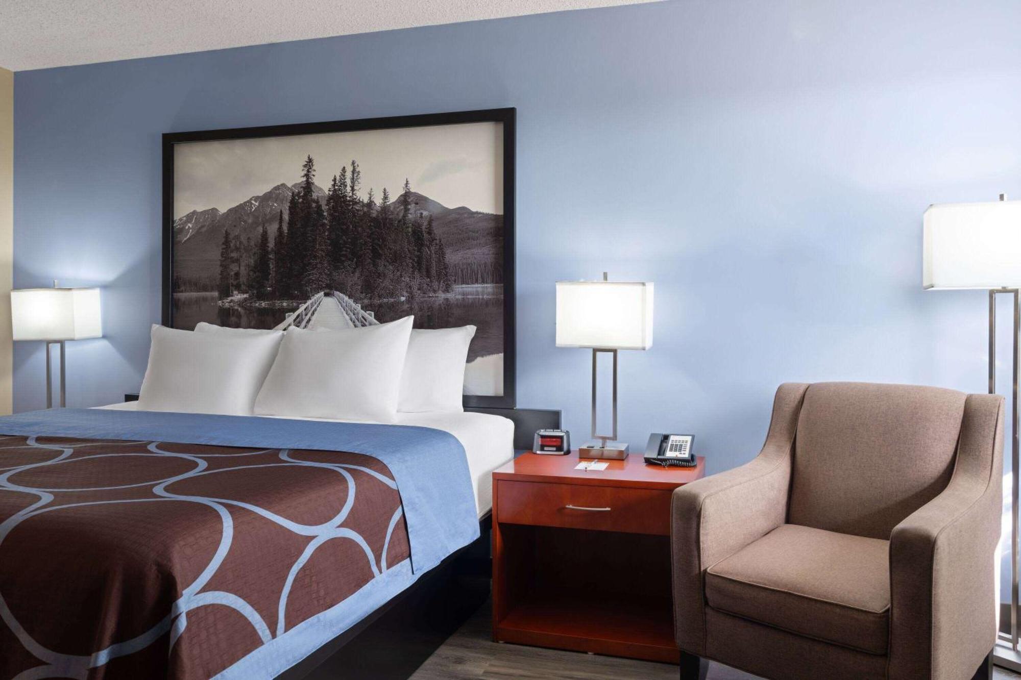 ซูเปอร์ 8 บาย วินด์แฮม เชอร์วูด พาร์ค/เอ็ดมันตัน แอเรีย Hotel ภายนอก รูปภาพ