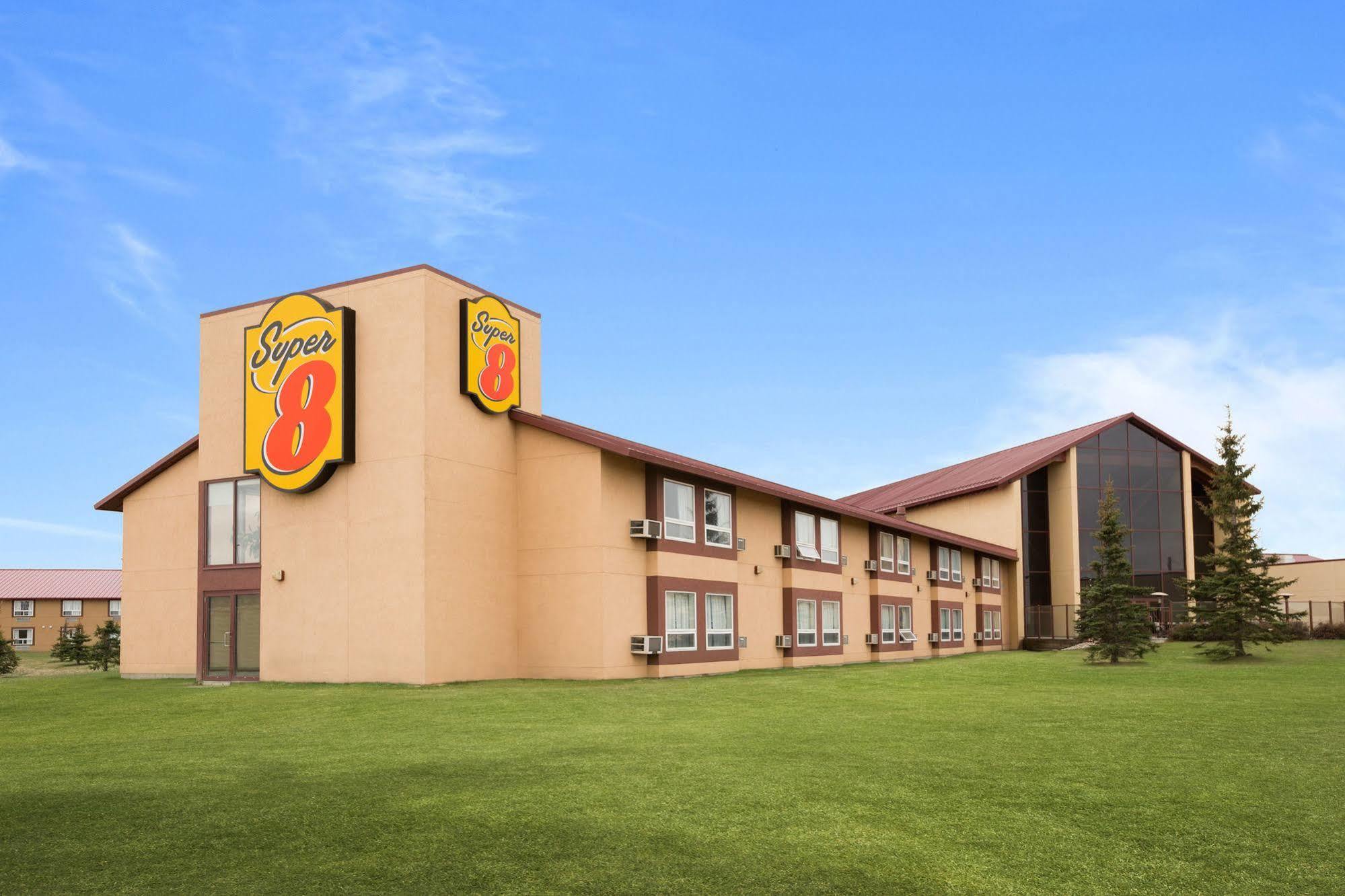 ซูเปอร์ 8 บาย วินด์แฮม เชอร์วูด พาร์ค/เอ็ดมันตัน แอเรีย Hotel ภายนอก รูปภาพ